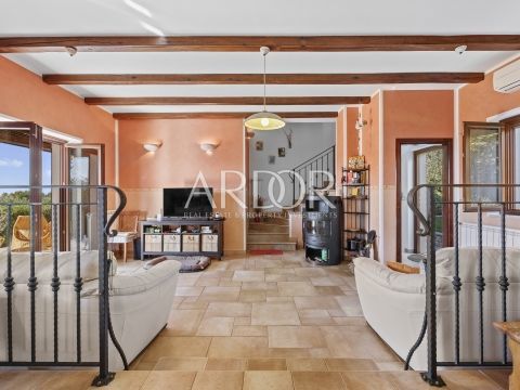 Hiša Brtonigla, 202m2