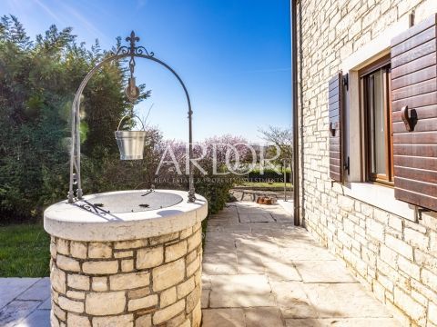 Hiša Brtonigla, 202m2