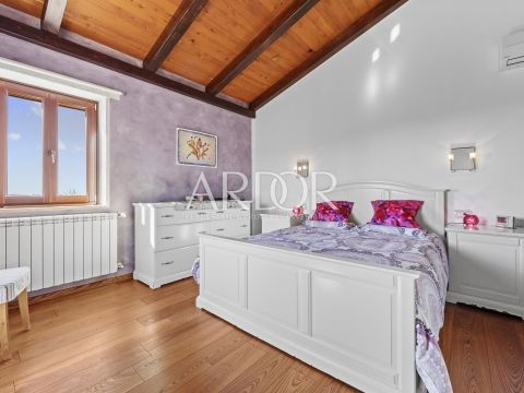 Hiša Brtonigla, 202m2