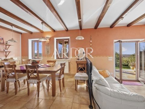 Hiša Brtonigla, 202m2