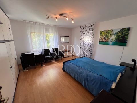 Hiša Jadranovo, Crikvenica, 220m2