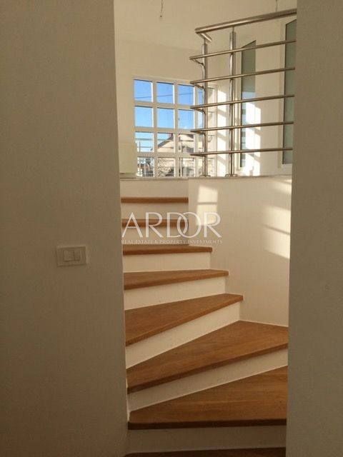 Poslovni prostor Rešetari, Kastav, 113m2