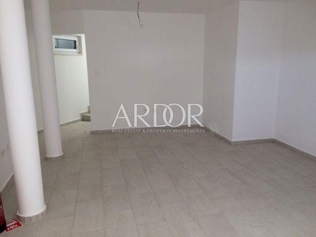 Poslovni prostor Rešetari, Kastav, 113m2