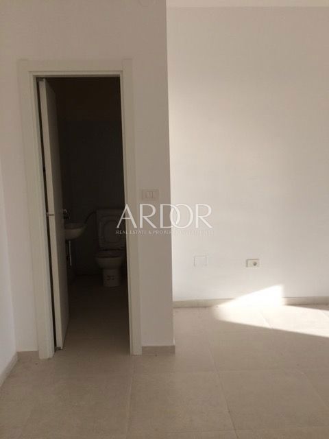 Poslovni prostor Rešetari, Kastav, 113m2