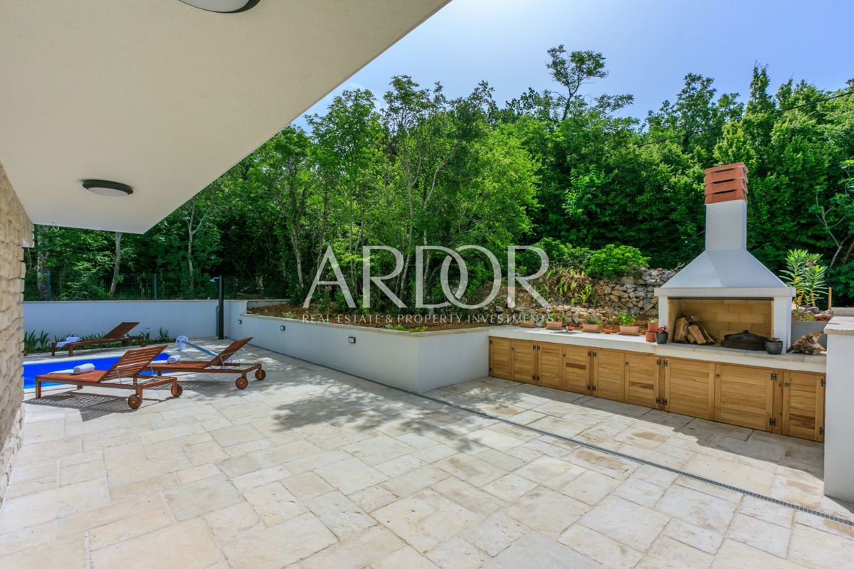 Hiša Grižane-Belgrad, Vinodolska Općina, 148m2