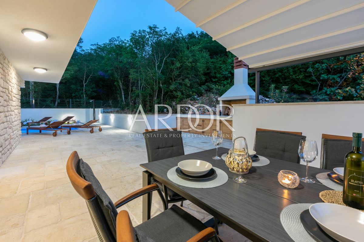 Hiša Grižane-Belgrad, Vinodolska Općina, 148m2