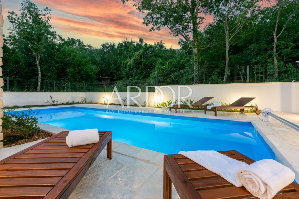 Hiša Grižane-Belgrad, Vinodolska Općina, 148m2