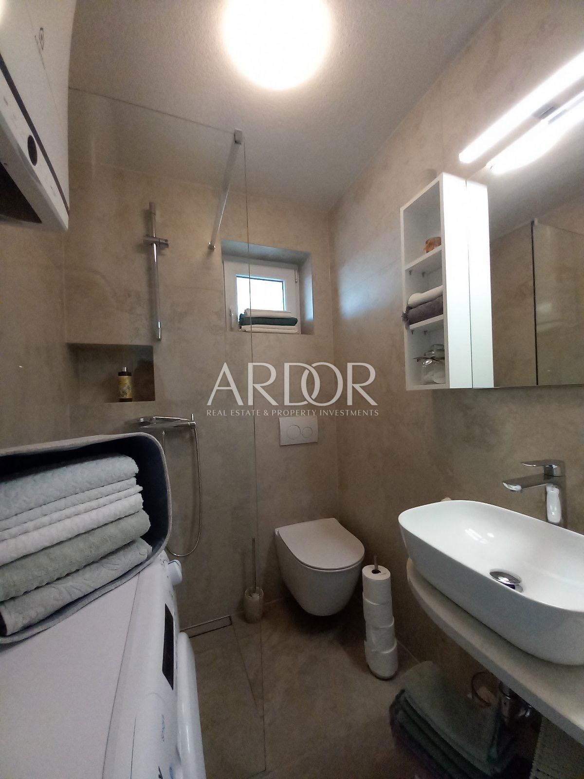 Apartmaj Malinska, Malinska-Dubašnica, 40m2