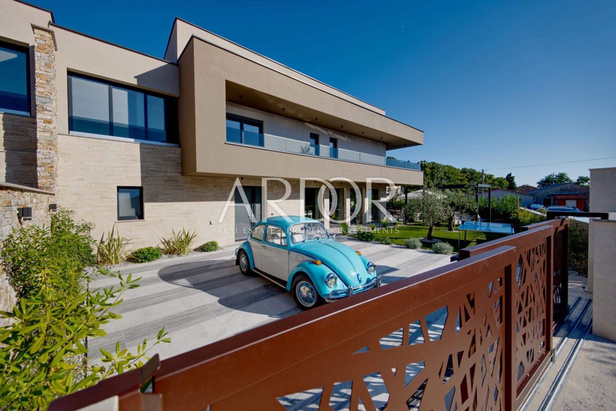 Hiša Marčana, 200m2