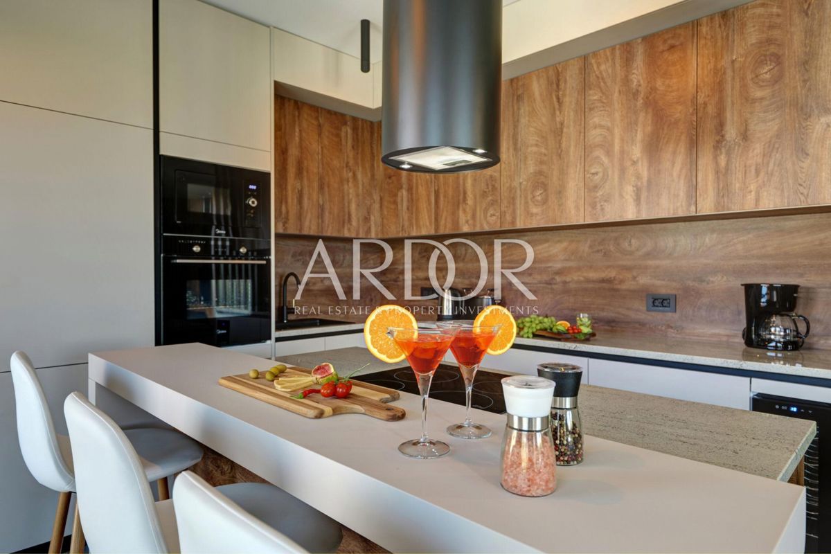 Hiša Marčana, 200m2