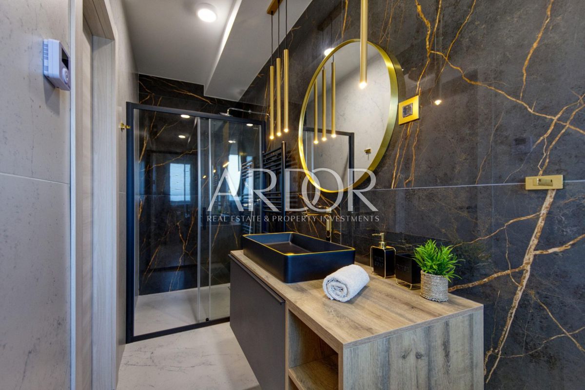 Hiša Marčana, 200m2