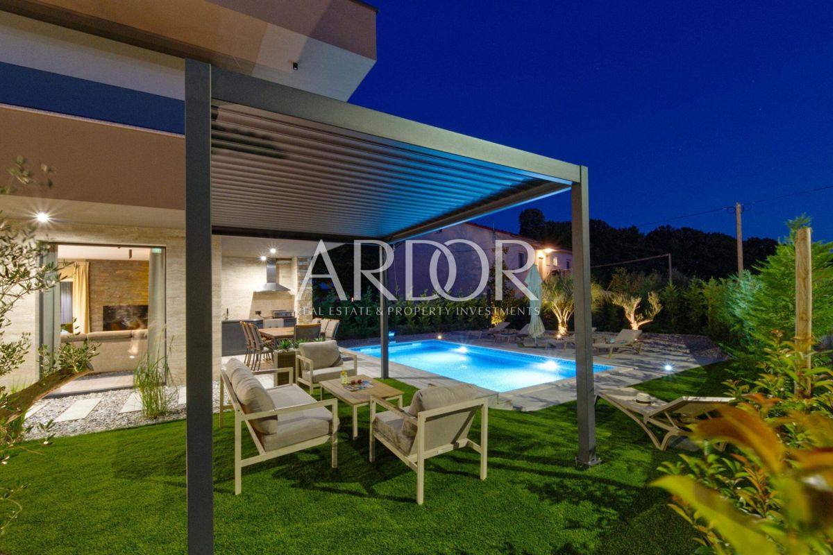 Hiša Marčana, 200m2