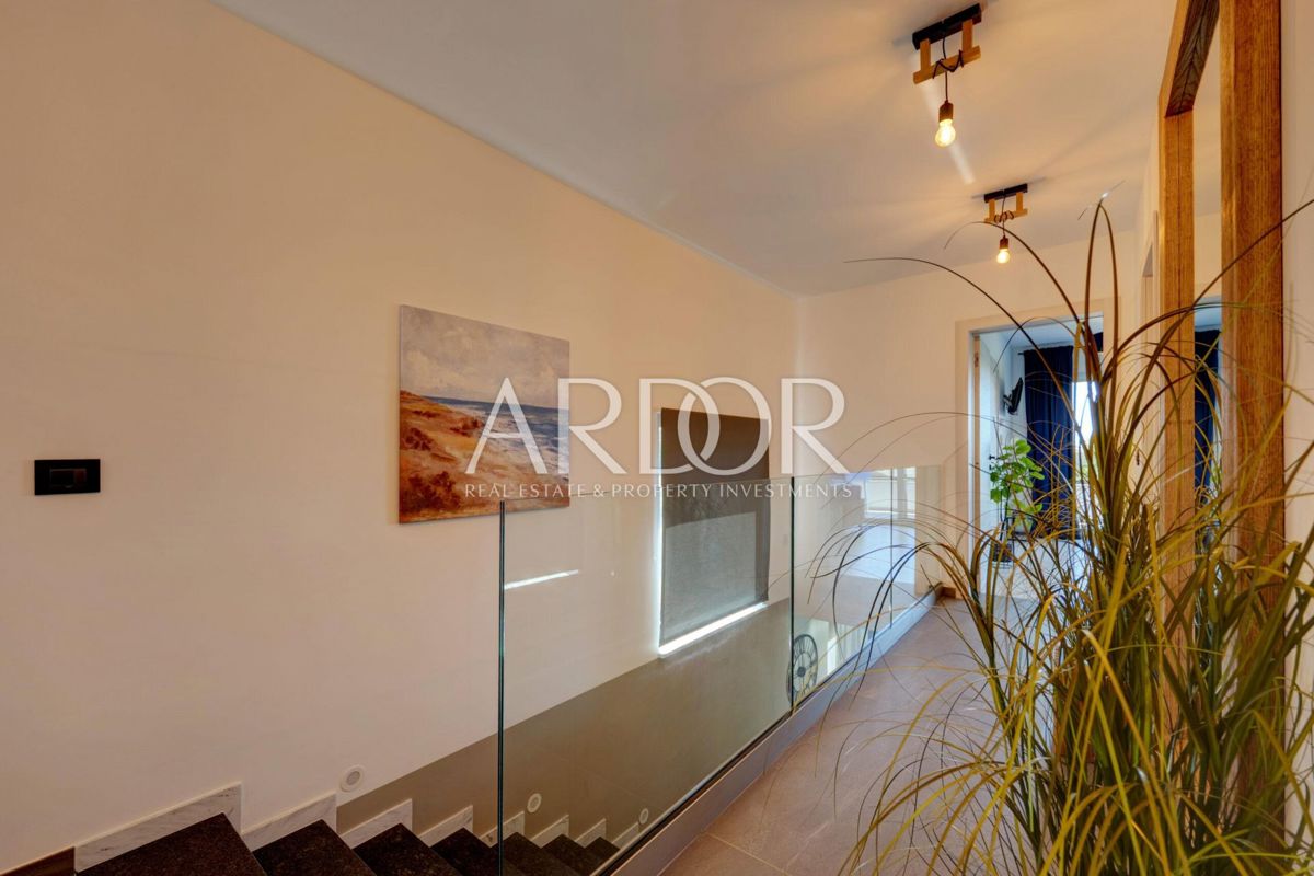 Hiša Marčana, 200m2