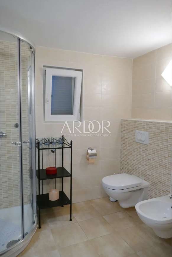 Hiša Barbat na Rabu, Rab, 100m2