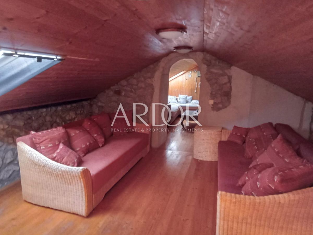 Hiša Omišalj, 152m2