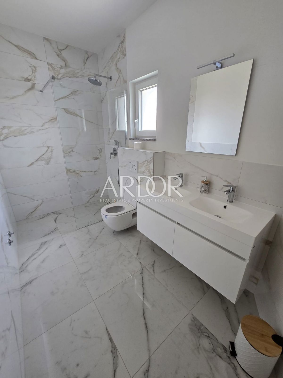 Hiša Rovinjsko Selo, Rovinj, 218m2