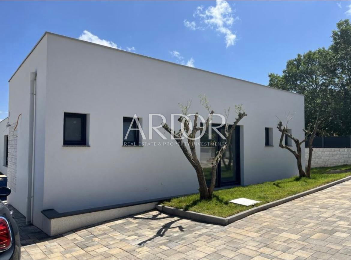 Hiša Rovinjsko Selo, Rovinj, 218m2