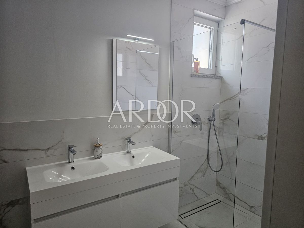 Hiša Rovinjsko Selo, Rovinj, 218m2