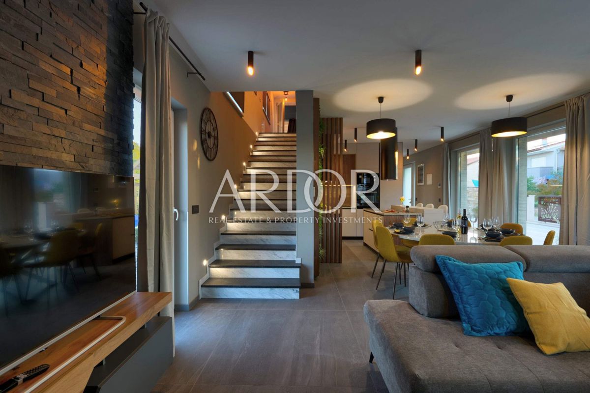 Hiša Marčana, 200m2