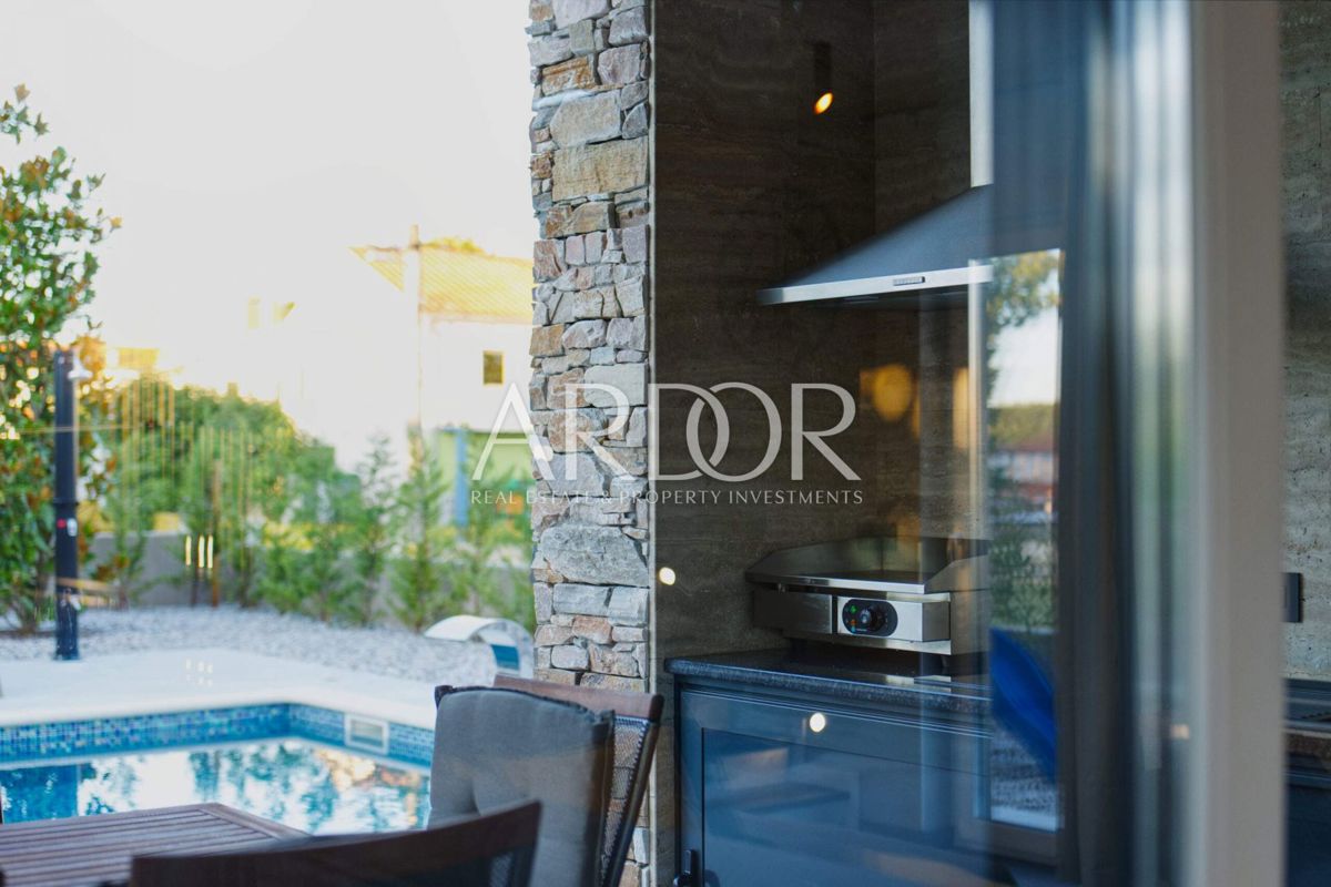 Hiša Marčana, 200m2