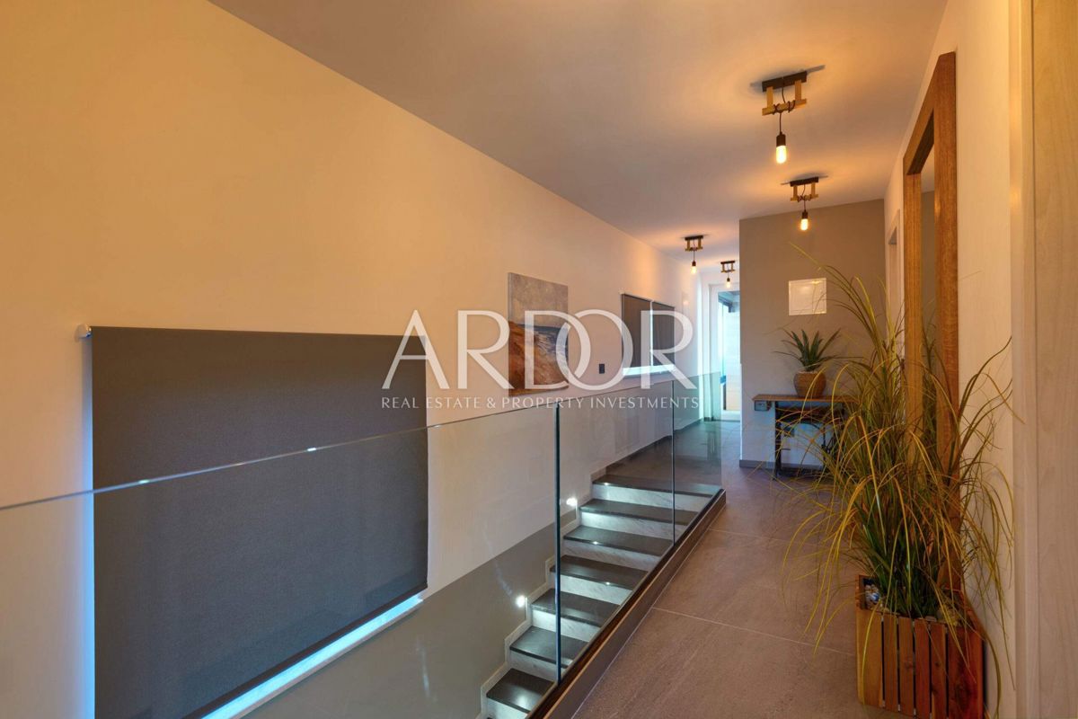 Hiša Marčana, 200m2