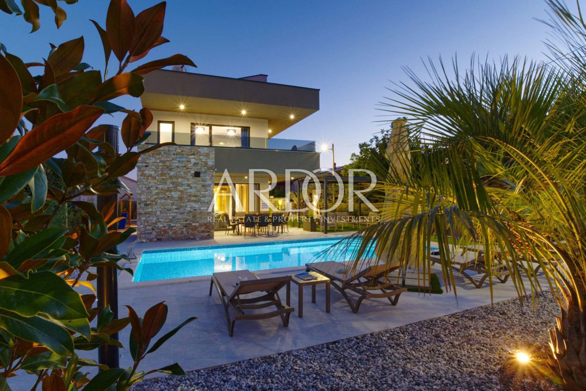 Hiša Marčana, 200m2