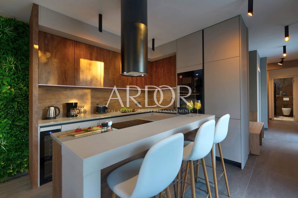 Hiša Marčana, 200m2