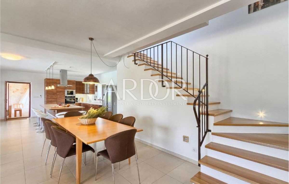 Vila Poreč, 250m2