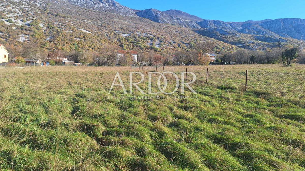 Zemljišče Tribalj, Vinodolska Općina, 1.946m2