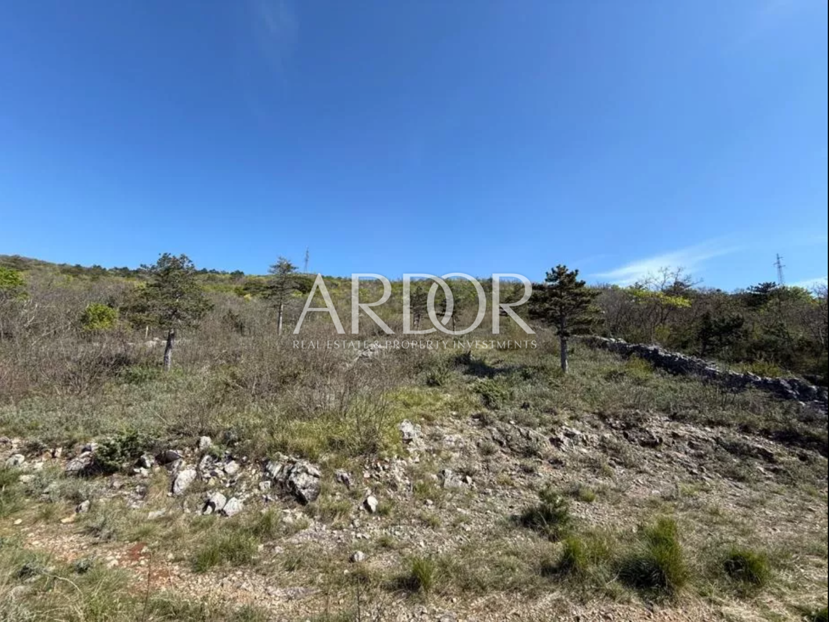 Zemljišče Crikvenica, 650m2
