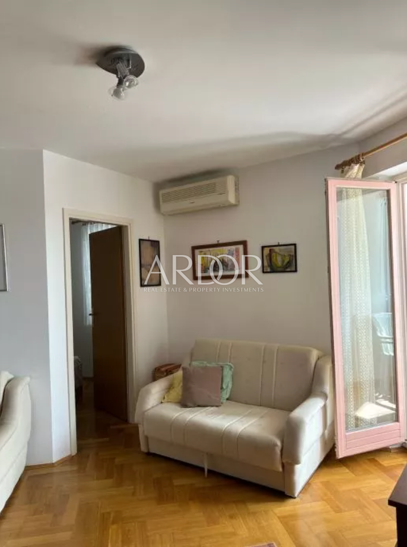 Apartmaj Crikvenica, 55m2