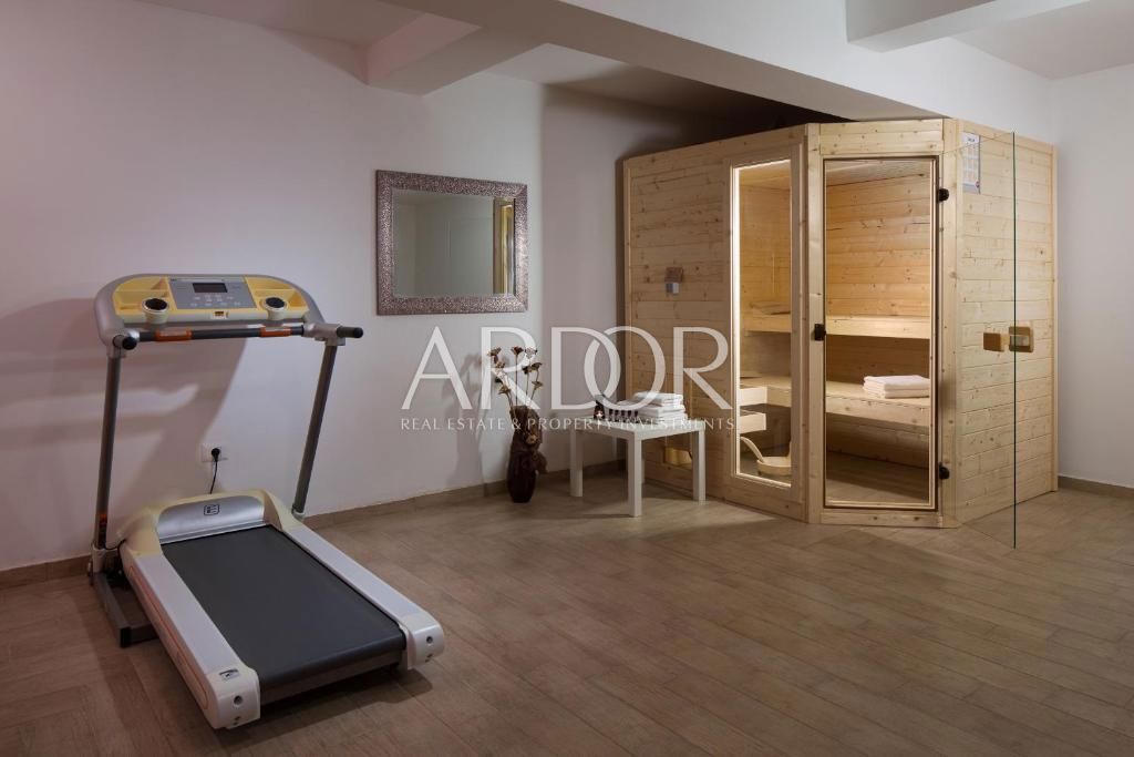 Hiša Šumber, Sveta Nedelja, 300m2