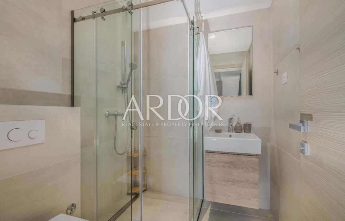 Vila Veprinac, Opatija - Okolica, 298m2