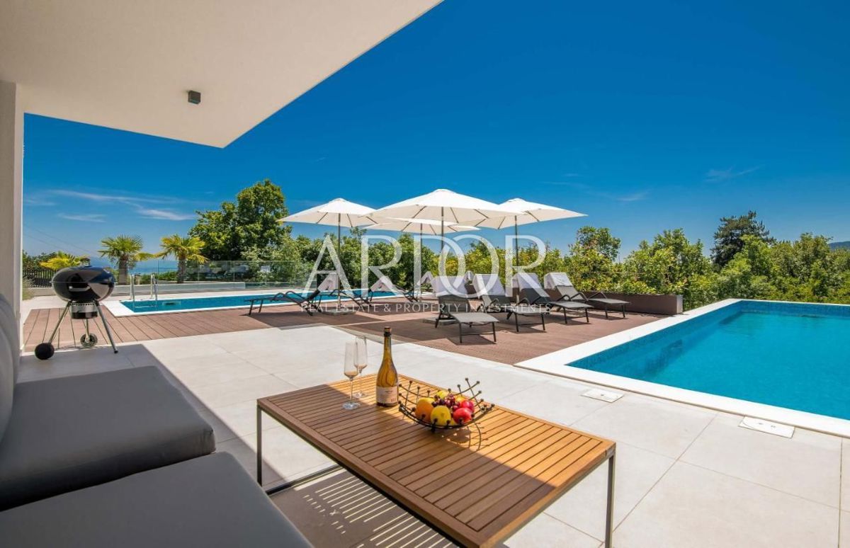 Vila Veprinac, Opatija - Okolica, 298m2