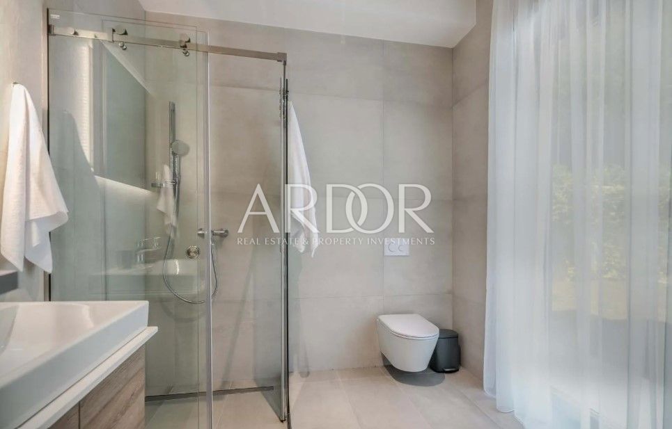 Vila Veprinac, Opatija - Okolica, 298m2