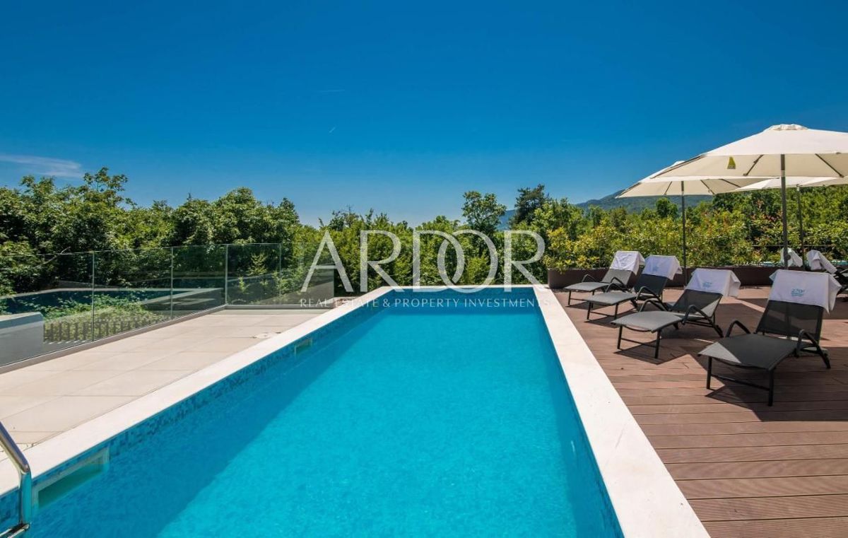 Vila Veprinac, Opatija - Okolica, 298m2