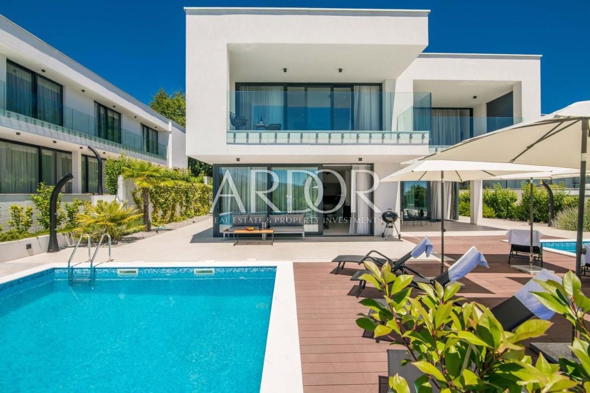 Vila Veprinac, Opatija - Okolica, 298m2