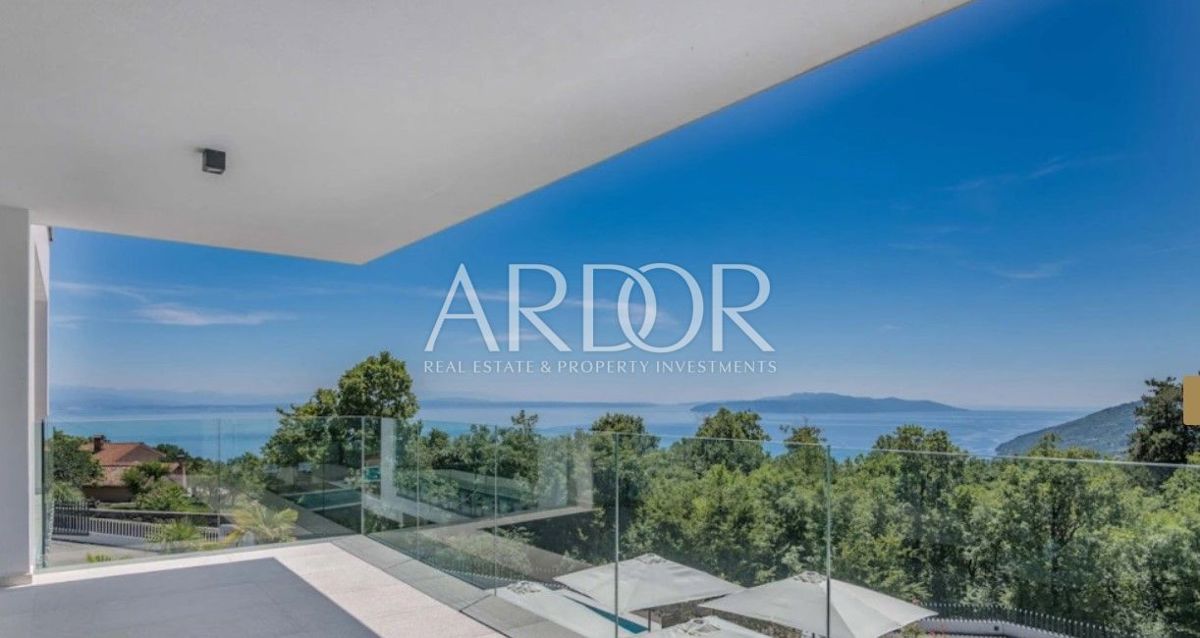 Vila Veprinac, Opatija - Okolica, 298m2
