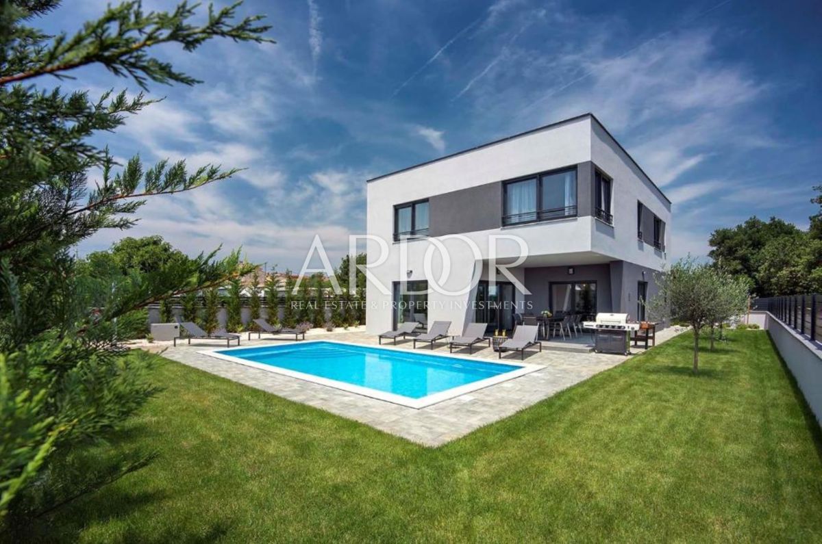 Hiša Centar, Pula, 180m2