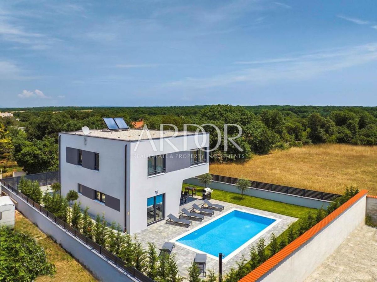 Hiša Centar, Pula, 180m2