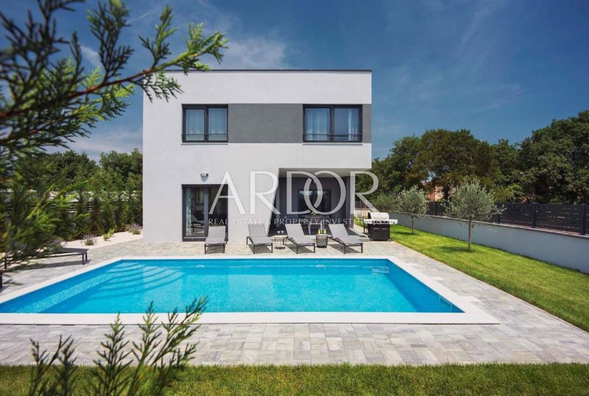 Hiša Centar, Pula, 180m2