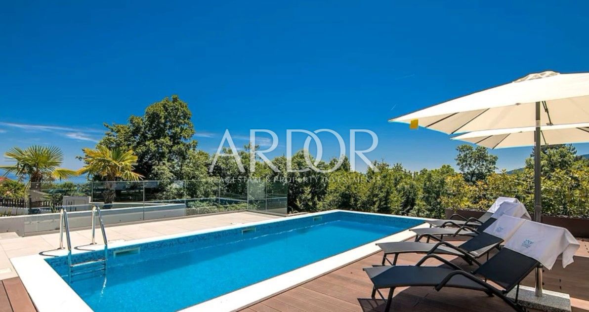 Vila Veprinac, Opatija - Okolica, 284m2