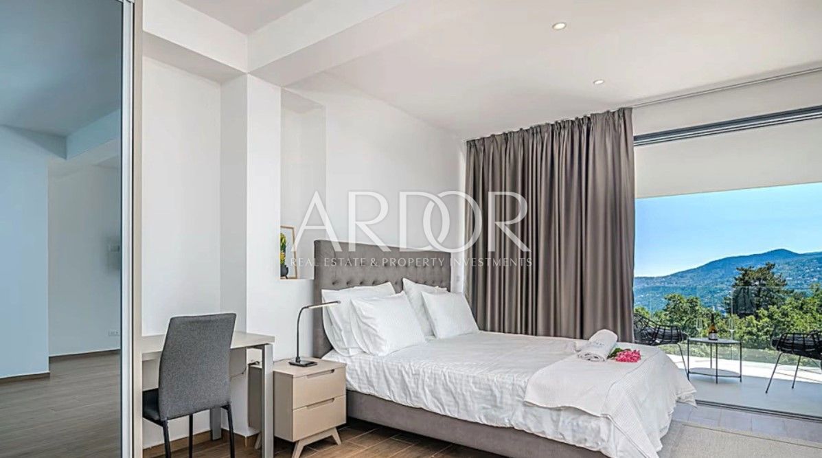 Vila Veprinac, Opatija - Okolica, 284m2