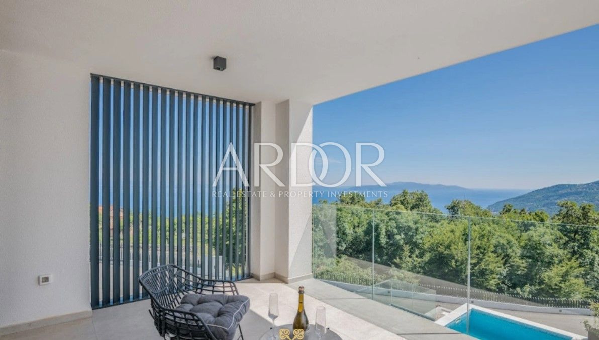 Vila Veprinac, Opatija - Okolica, 284m2