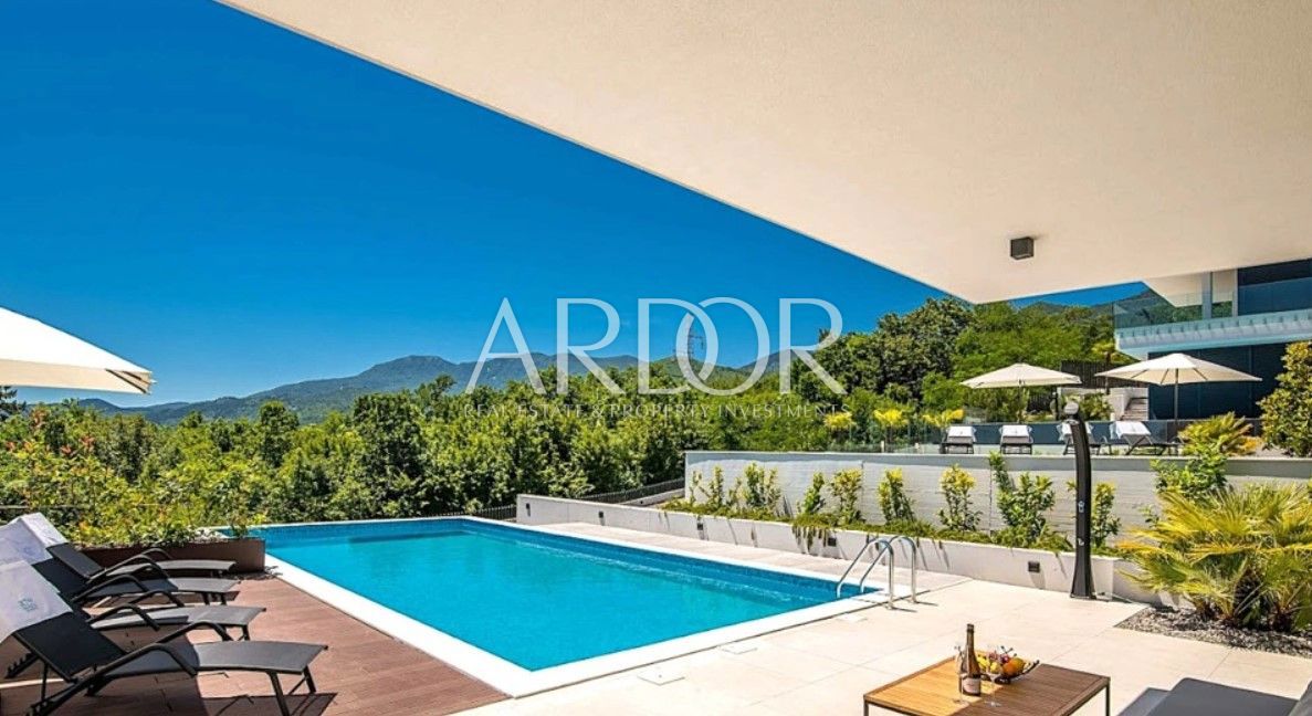 Vila Veprinac, Opatija - Okolica, 284m2