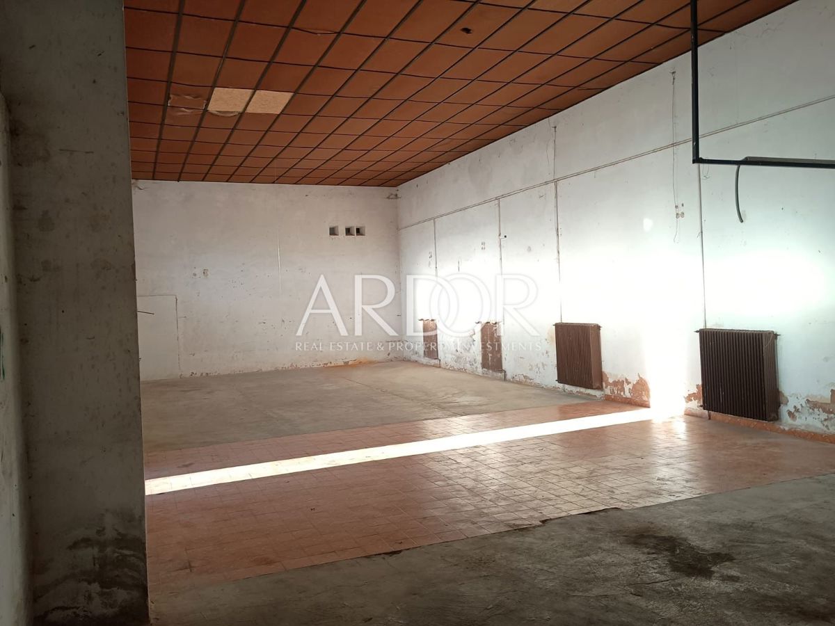 Poslovni prostor Potpićan, Kršan, 280m2