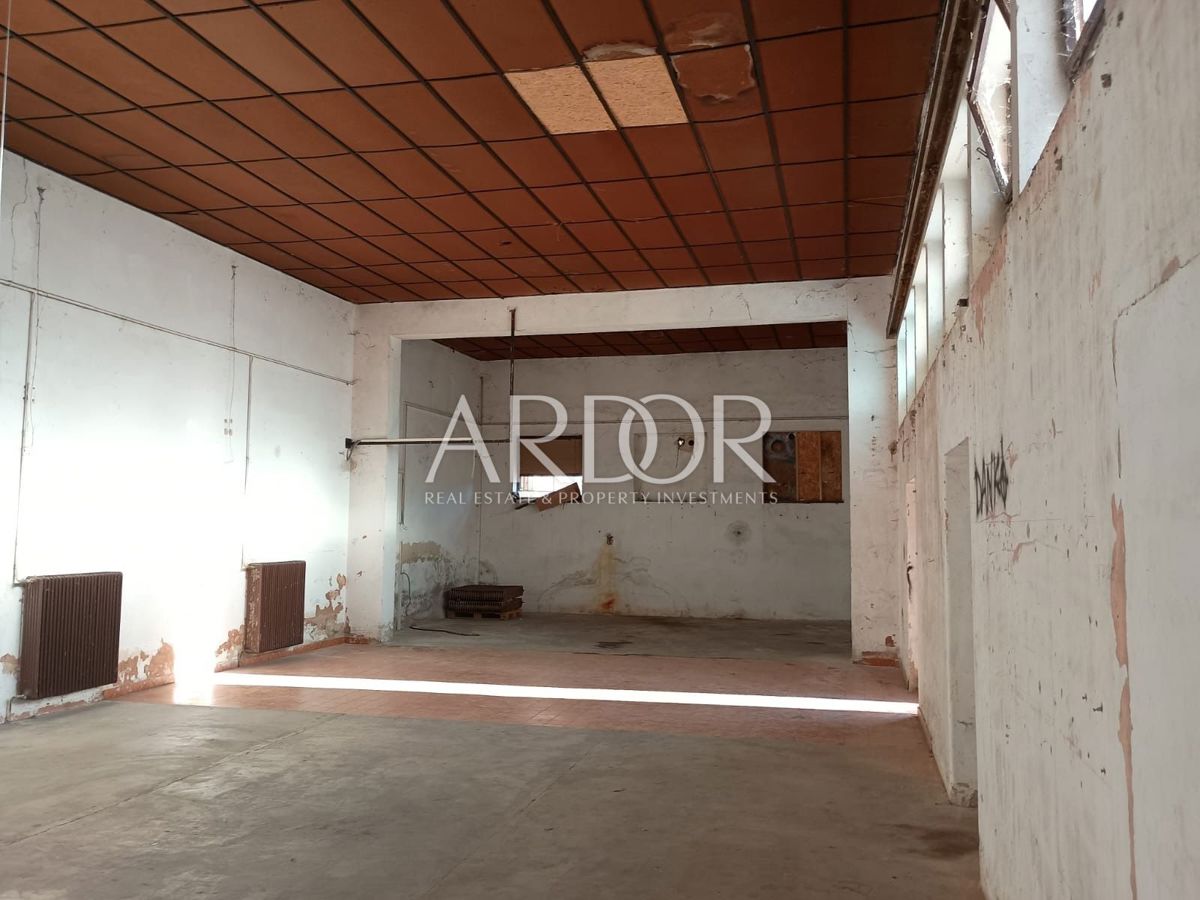 Poslovni prostor Potpićan, Kršan, 280m2