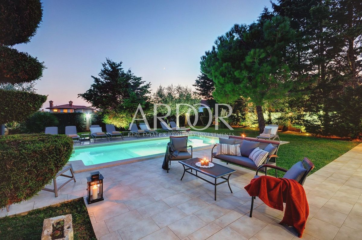 Vila Centar, Pula, 350m2