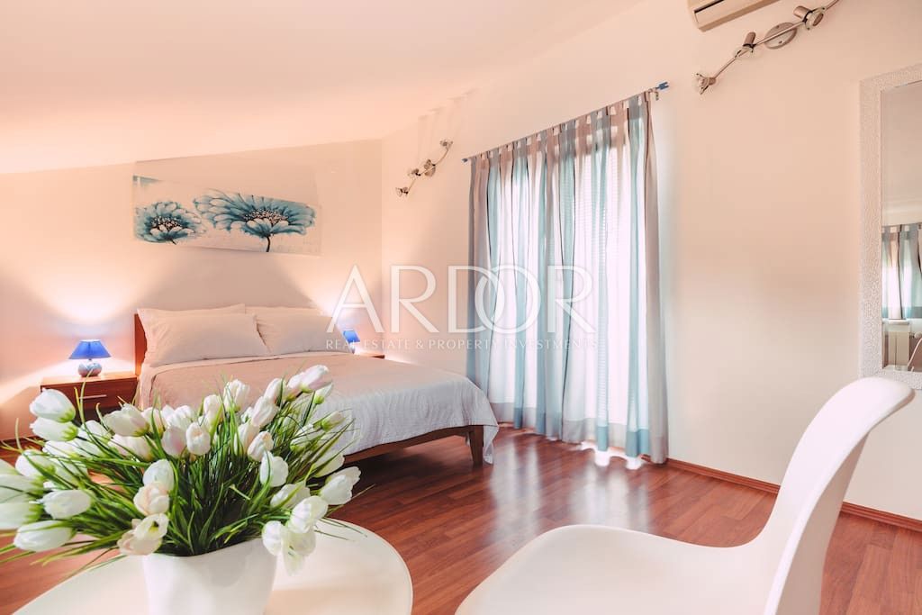 Vila Centar, Pula, 350m2