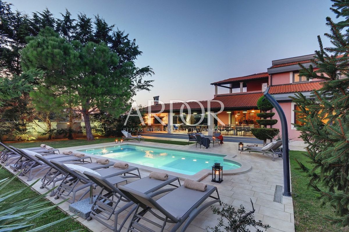 Vila Centar, Pula, 350m2